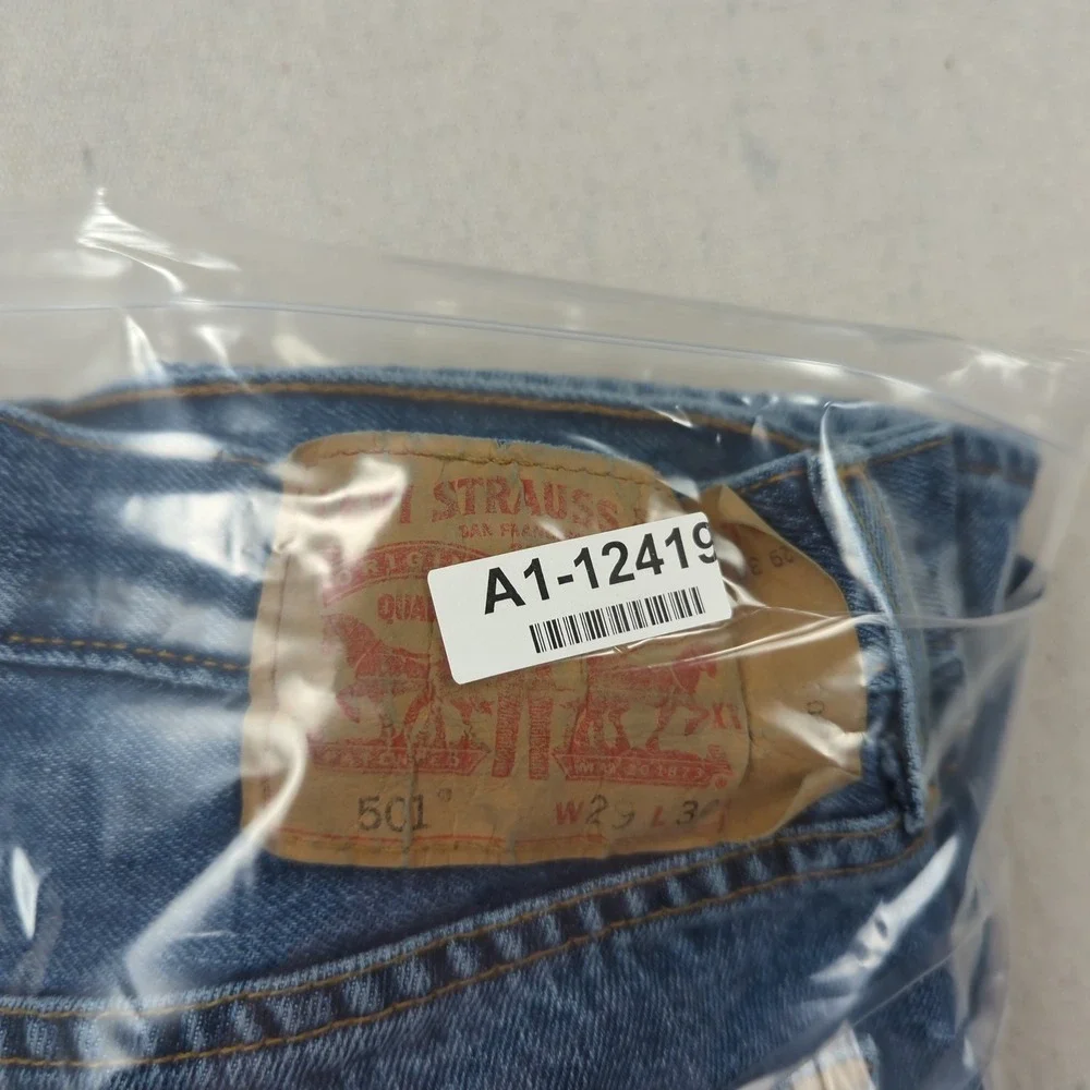 Levis 501 Jeans Mens 29x30 Blue Button Fly Casual Classic American Western